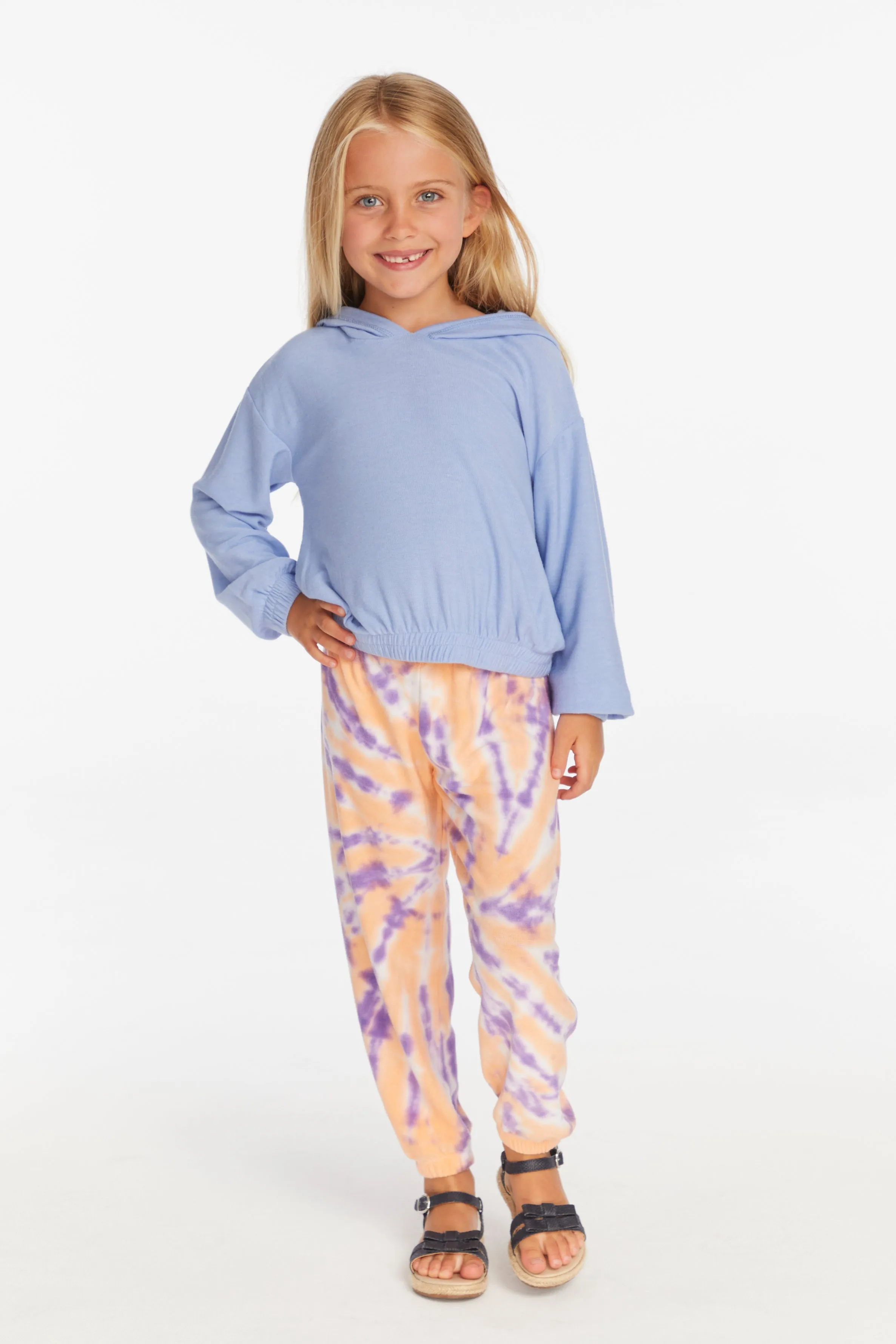Star Smiley Semi-Cropped Shirred Hoodie Pullover by Chaser