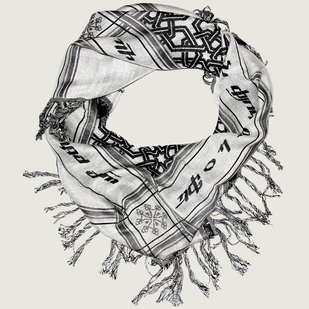 Certainly! How about this optimized title: Luxurious Qami White Wool Scarf: Soft & Cozy Winter Accessory.